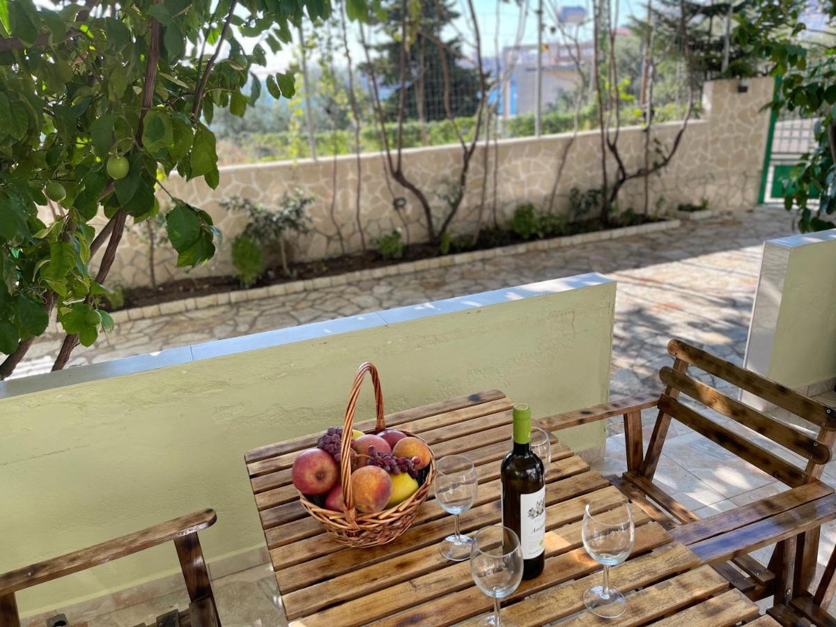 Villa Xhevdet Sarandë Exterior foto